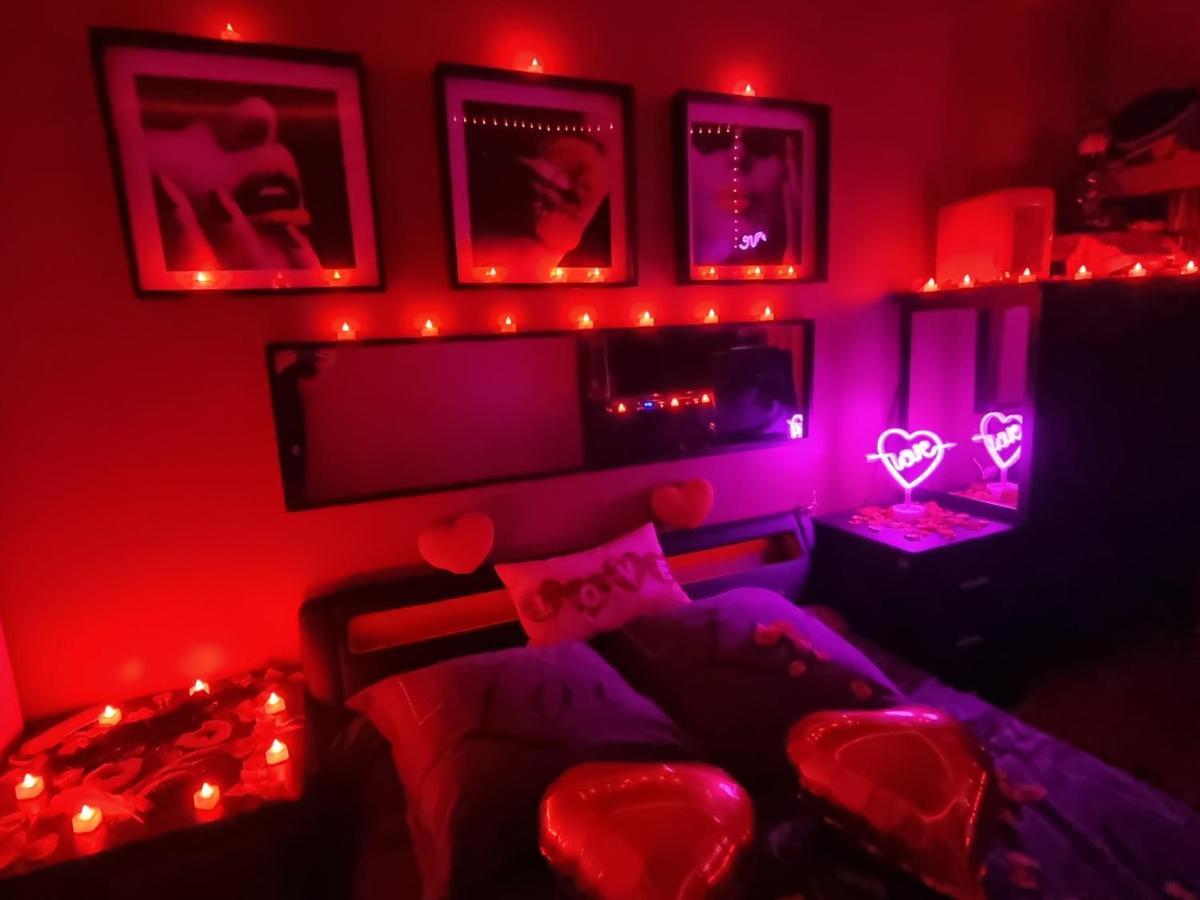 Love Room Sexy Love Cosy Lib Proche Centre Gare A Pied Aulnay-sous-Bois Exterior photo