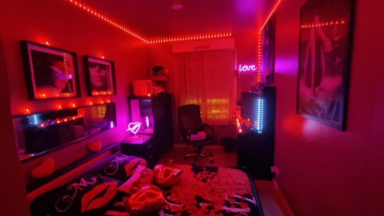 Love Room Sexy Love Cosy Lib Proche Centre Gare A Pied Aulnay-sous-Bois Exterior photo