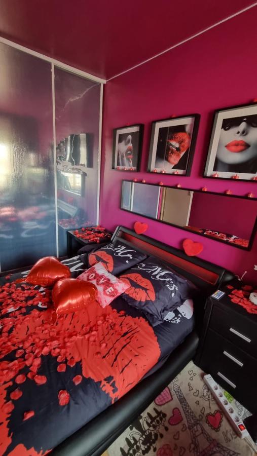 Love Room Sexy Love Cosy Lib Proche Centre Gare A Pied Aulnay-sous-Bois Exterior photo